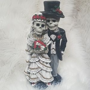 Skeleton couple